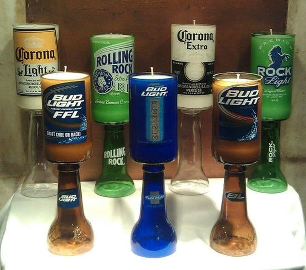 Kreatywne świeczniki z butelek po piwie