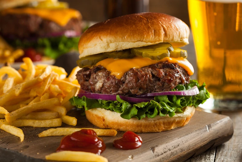 Świetny trik na lepsze domowe hamburgery!