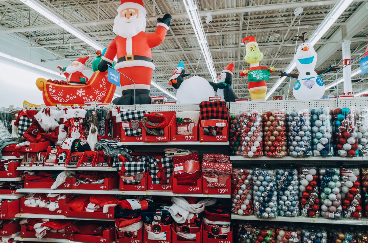 Wolna Wigilia 2025 - uwaga na nowe przepisy! PIP planuje kontrole bez zapowiedzi i grzywny po 100 tys. zł