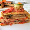 Tort naleśnikowy z grillowanymi warzywami