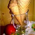 Pyszne i lekki lody jabłkowe z cynamonem i pomarańczową skórką