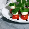 Koreczki Caprese