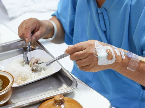 Alarmujące doniesienia o jedzeniu w szpitalach! Sanepid publikuje wyniki kontroli!