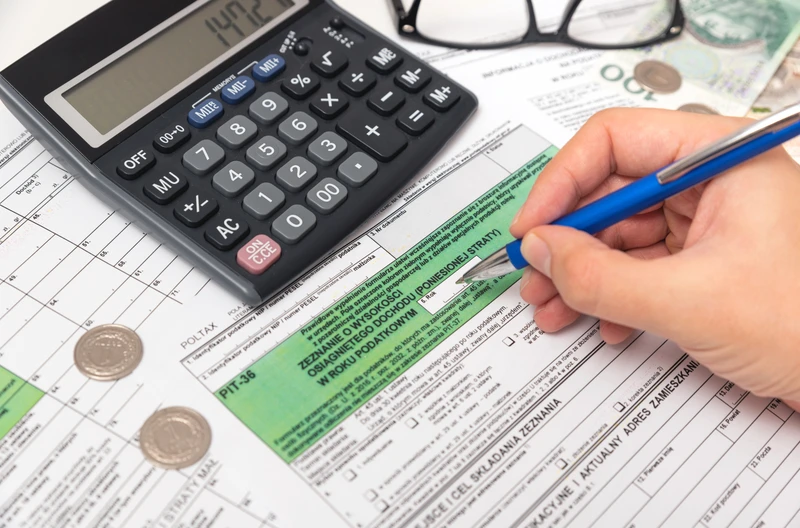 Czy Urząd Skarbowy wypełni za nas PIT za 2022? Co z ulgą dla klasy średniej?