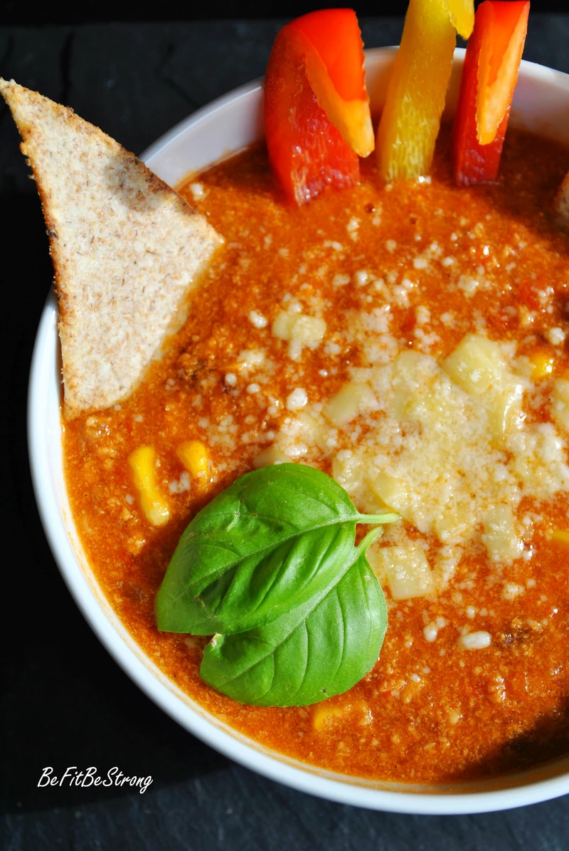 Meksykańskie chili con carne z domowymi nachos