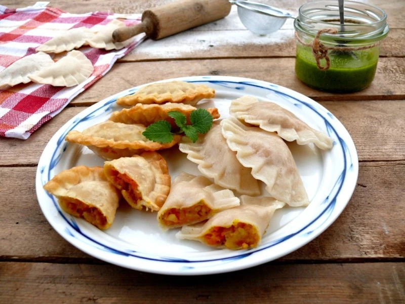 PIEROGI Z DYNIĄ I ZIEMNIAKAMI