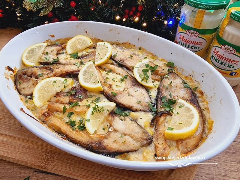 Karp smażony w sosie majonezowo porowym