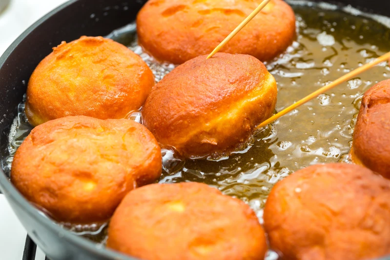 Jak przygotować pączki? Zbiór najważniejszych zasad!