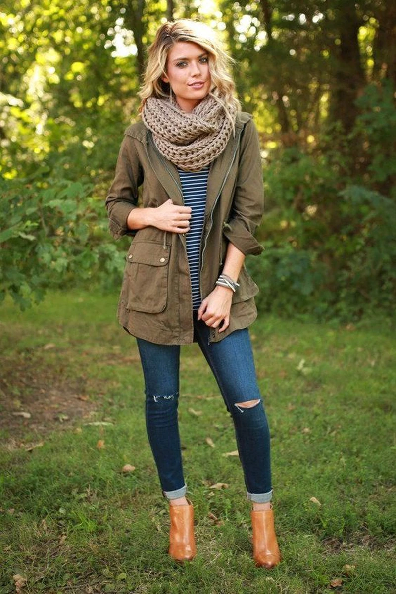 Klasyczna parka khaki