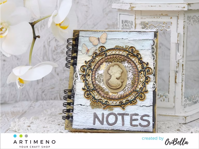 Notes z medalionem