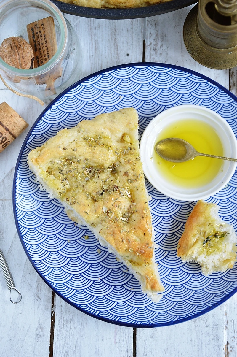 Focaccia z tymiankiem i oregano