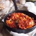 Kurczak z papryką i chorizo