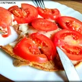 Owsiany omlet z mozzarellą