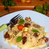 tagliatelle z kurczakiem i suszonymi pomidorami