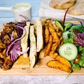 CZWARTEK: GYROS Z DOMOWYMI CHLEBKAMI PITA