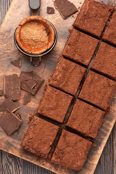 NISKOKALORYCZNE CZEKOLADOWE BROWNIE ZE STEWIĄ