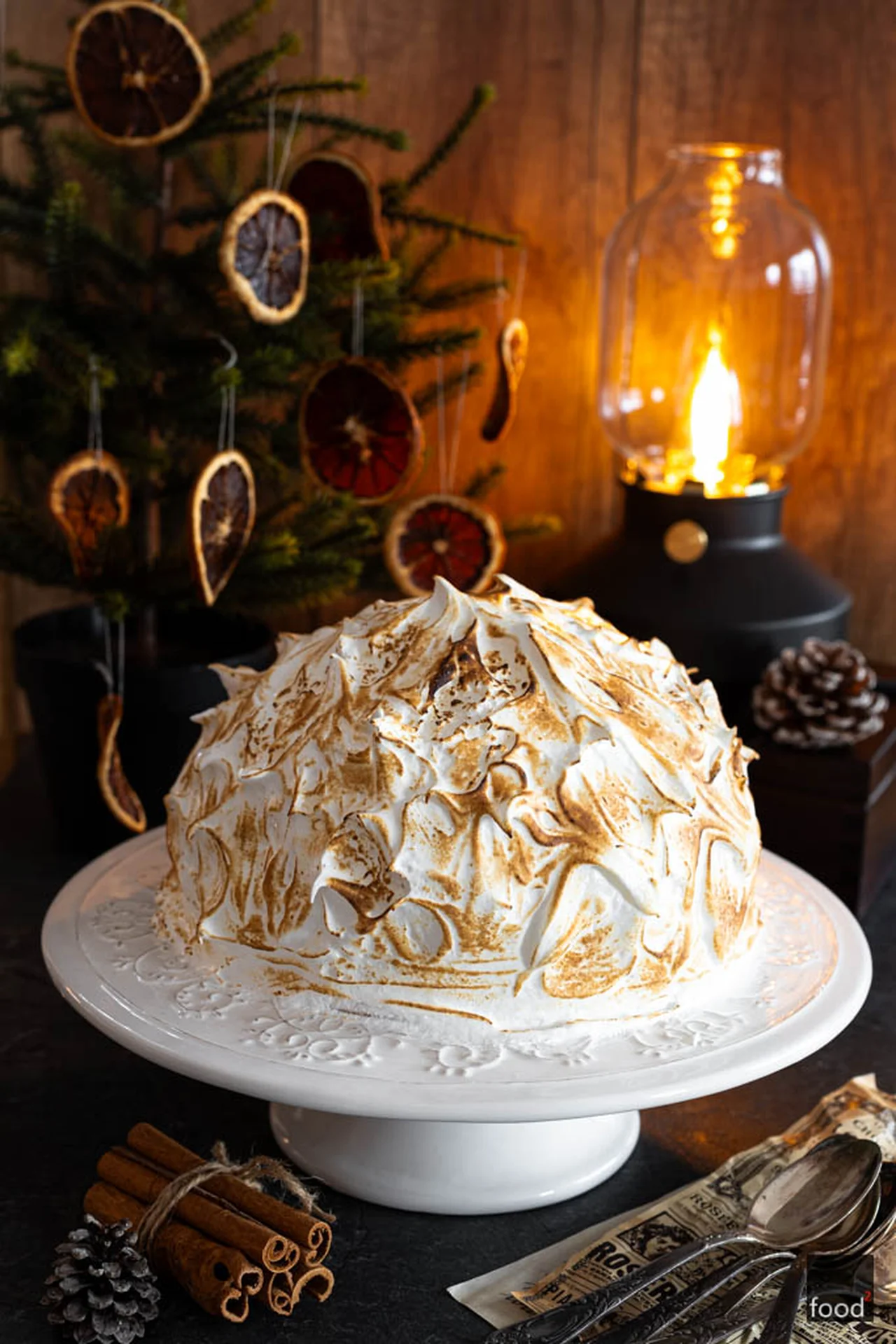 Baked Alaska - deser lodowy z bezą