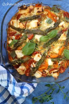 Frittata z cukinią i szparagami