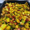Zapiekanka z frankfurterkami w miodowej glazurze