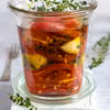 Pieczone pomidory marynowane w oliwie i tymianku