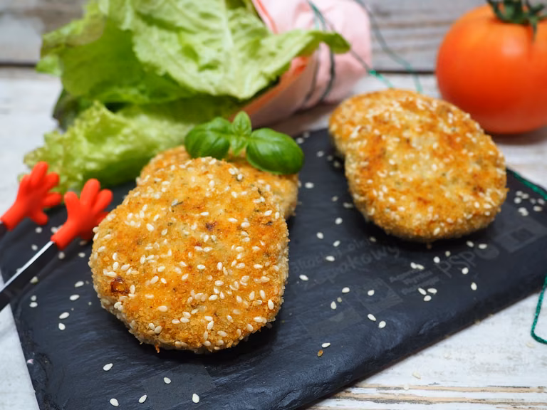 BURGERY Z KURCZAKA Z SEREM