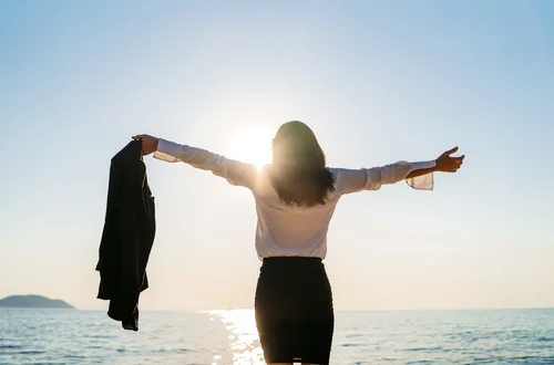 2700 zł świadczenia na urlop wypoczynkowy! Rekordowa kwota trafi na konta do końca sierpnia