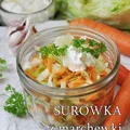 Dietetyczna surówka z marchewki i sałaty lodowej