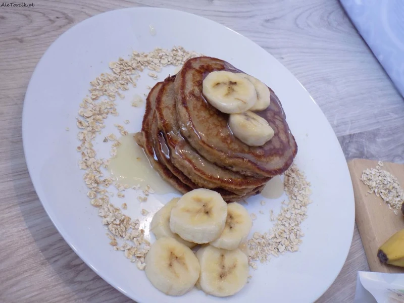 Pancakes owsiane z bananami