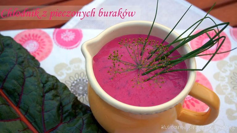 Chłodnik z pieczonych buraków z  fetą