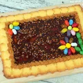 mazurek z kajmakiem i czekoladą orzechową