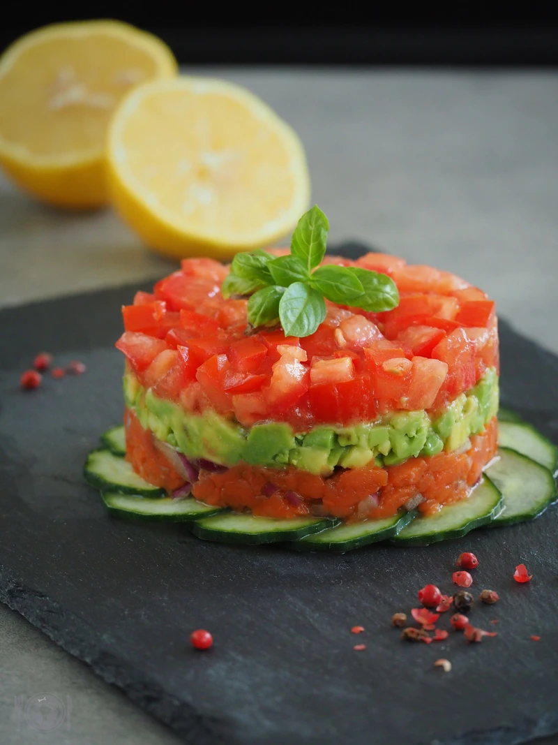 Keto tatar z łososia (Paleo, LowCarb)