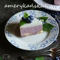 Jogurtowy sernik na zimno z borówką amerykańską