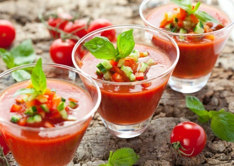 Gazpacho z grillowanych warzyw