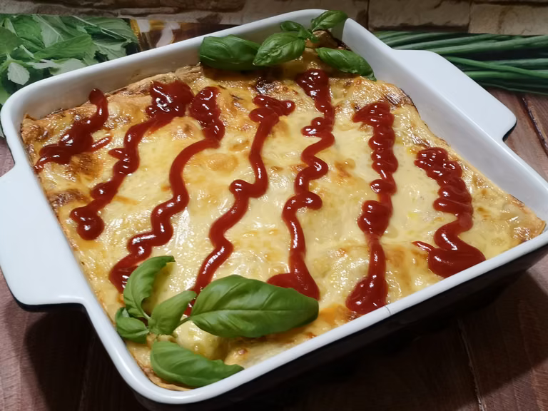 Lasagne z indykiem i warzywami