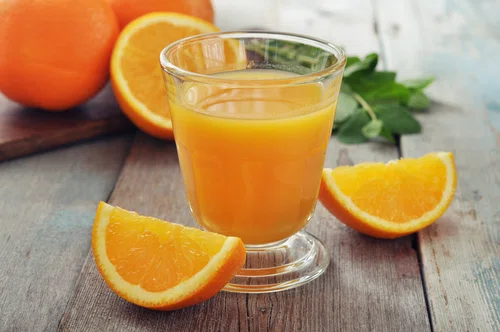 Jak poprawić smak soku pomarańczowego?