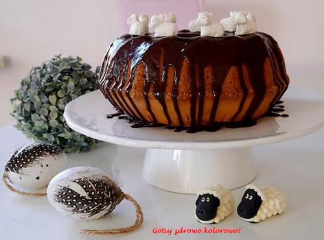 Orkiszowa babka wielkanocna