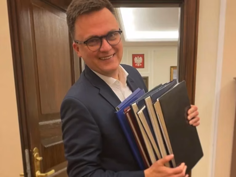 Ile wynosi majątek Szymona Hołowni? Oświadczenie majątkowe robi wrażenie!
