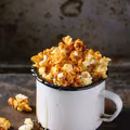 Karmelowy popcorn