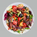 Panzanella z panieorwanym, pieczonym baklażanem