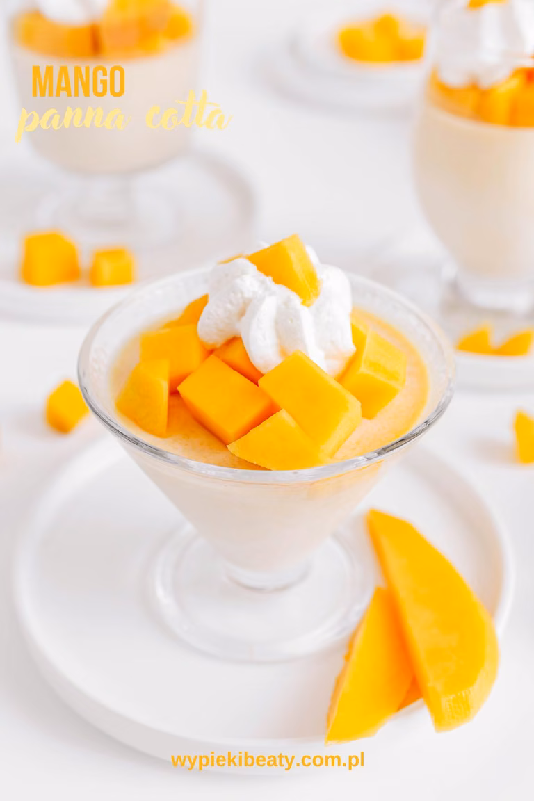 Mango panna cotta