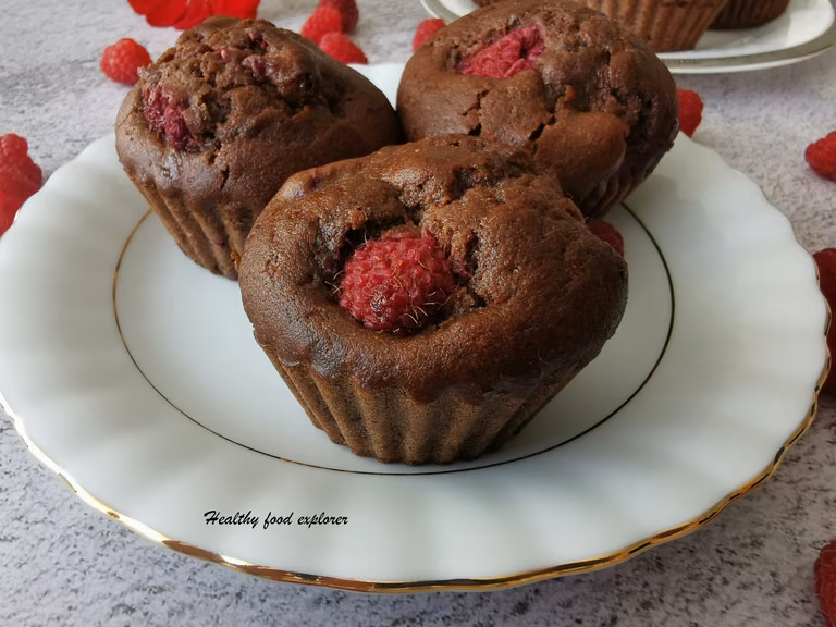 Muffinki czekoladowe z malinami