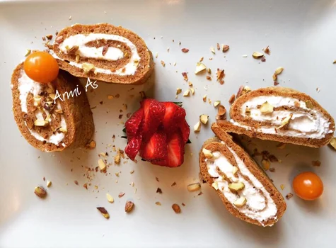Marchewkowa fit rolada z twarogiem