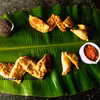 Wegetariańskie Empanadas na liściu bananowca
