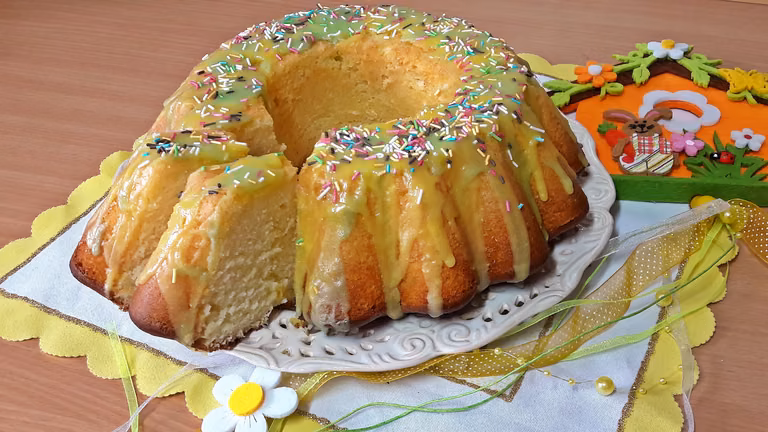Babka mocno cytrynowa