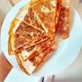 Quesadilla z mięsem mielonym