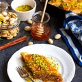 Baklava z orzechami i miodem