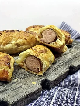 Kiełbaski w cieście francuskim