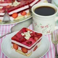Ciasto z truskawkami bez pieczenia