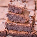 Brownie - proste ciasto bez proszku do pieczenia, z małą ilościa mąki oraz dużą ilością czekolady!