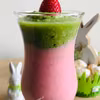 Smoothie truskawkowe z groszkiem cukrowym i orzechami nerkowca